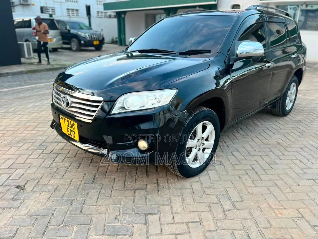 Toyota Vanguard 2010 Black