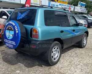 Toyota RAV4 1995 Green