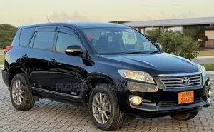Toyota Vanguard 2012 Black