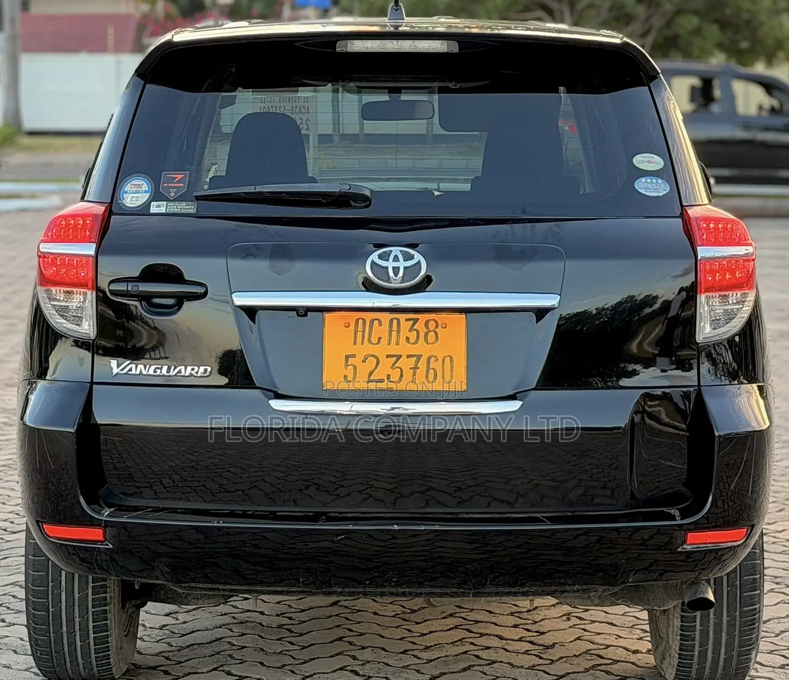 Toyota Vanguard 2012 Black
