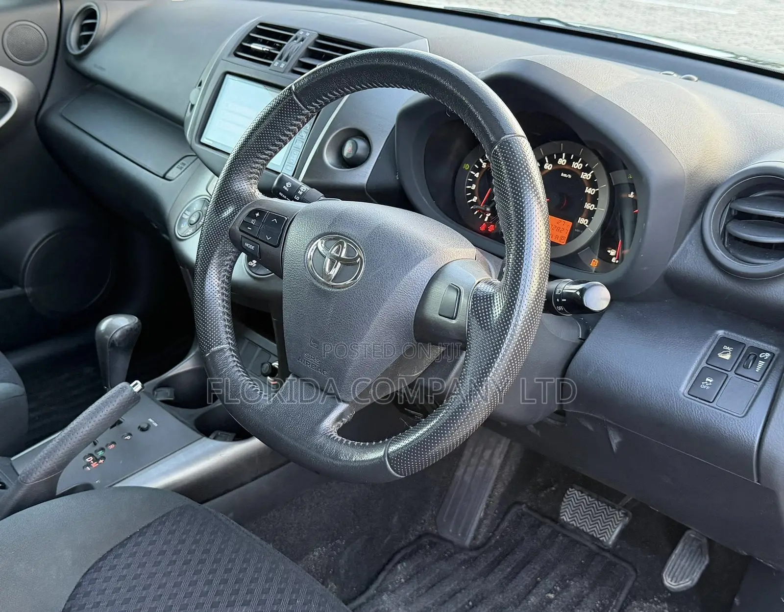 Toyota Vanguard 2012 Black