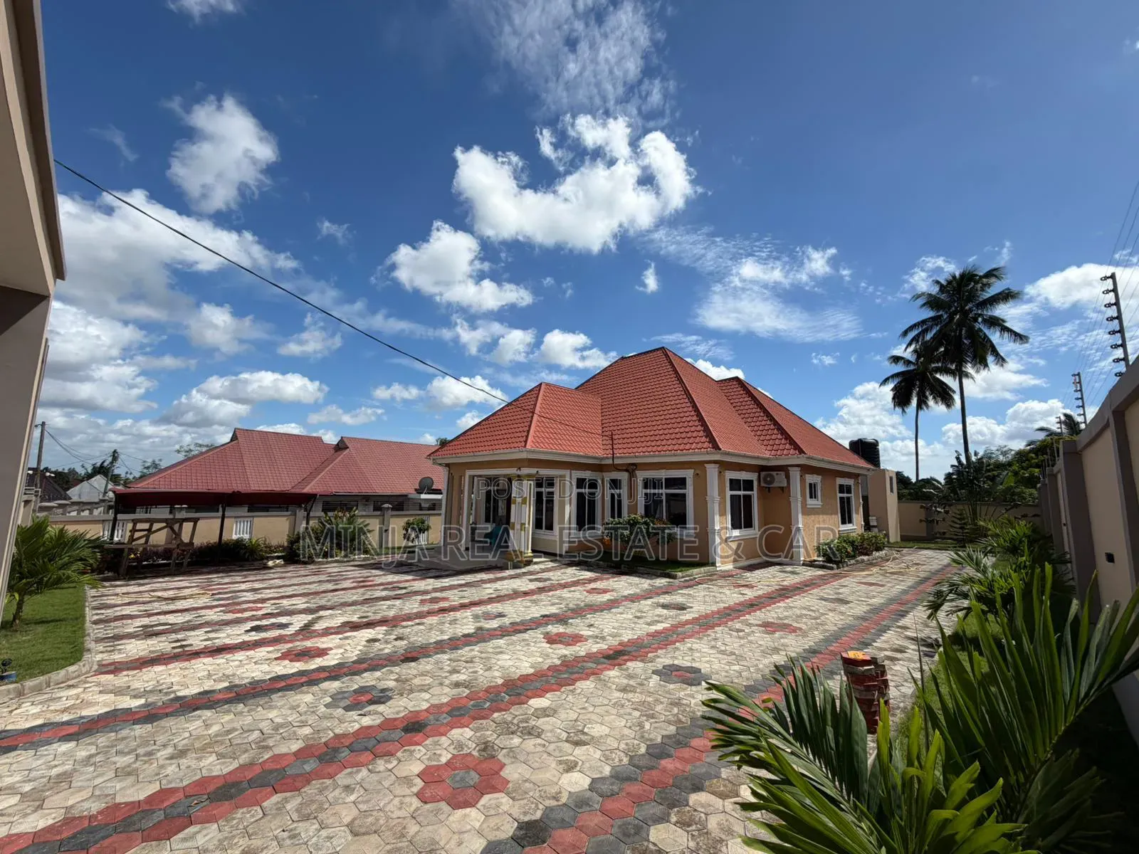 7bdrm House in Kigamboni for rent