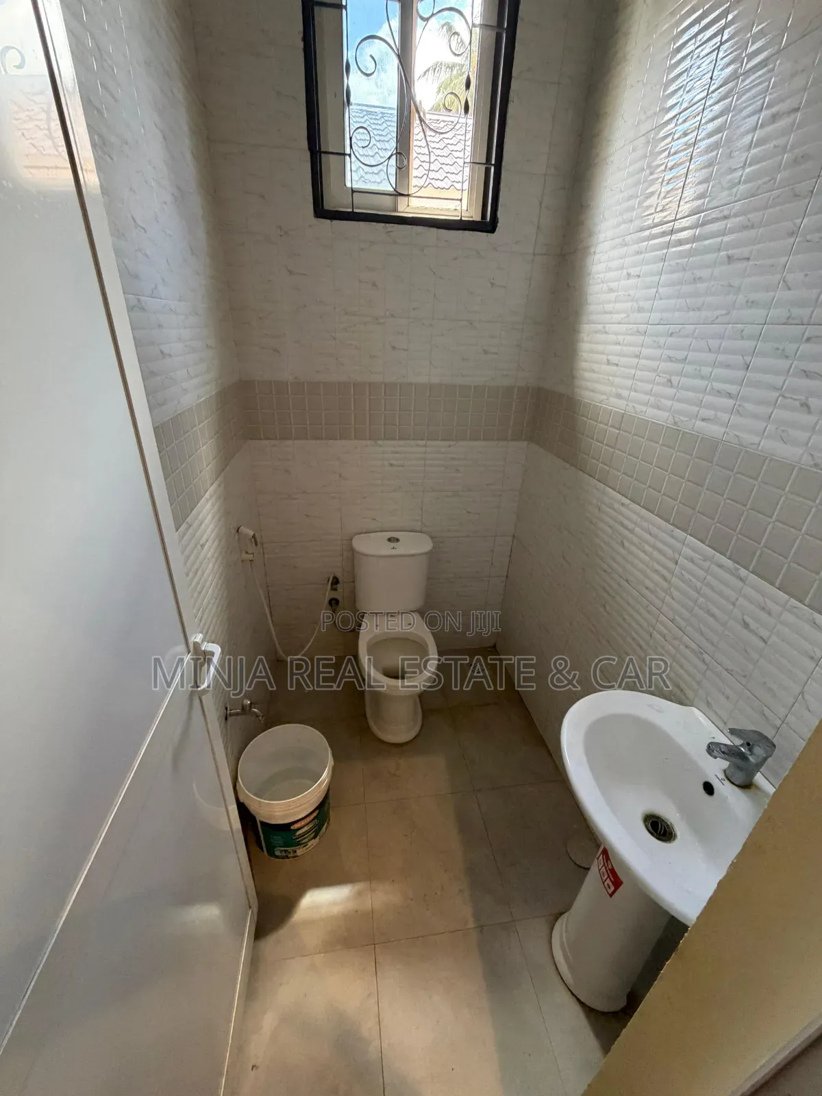 7bdrm House in Kigamboni for rent
