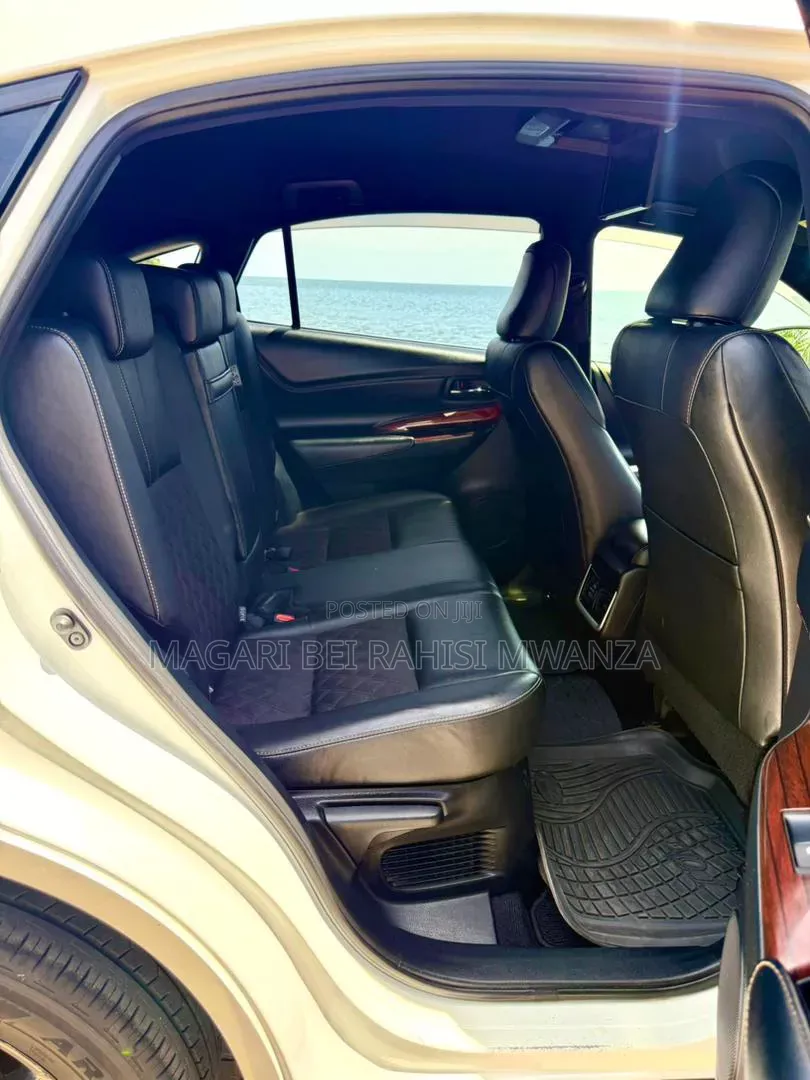 Toyota Harrier 2015 White