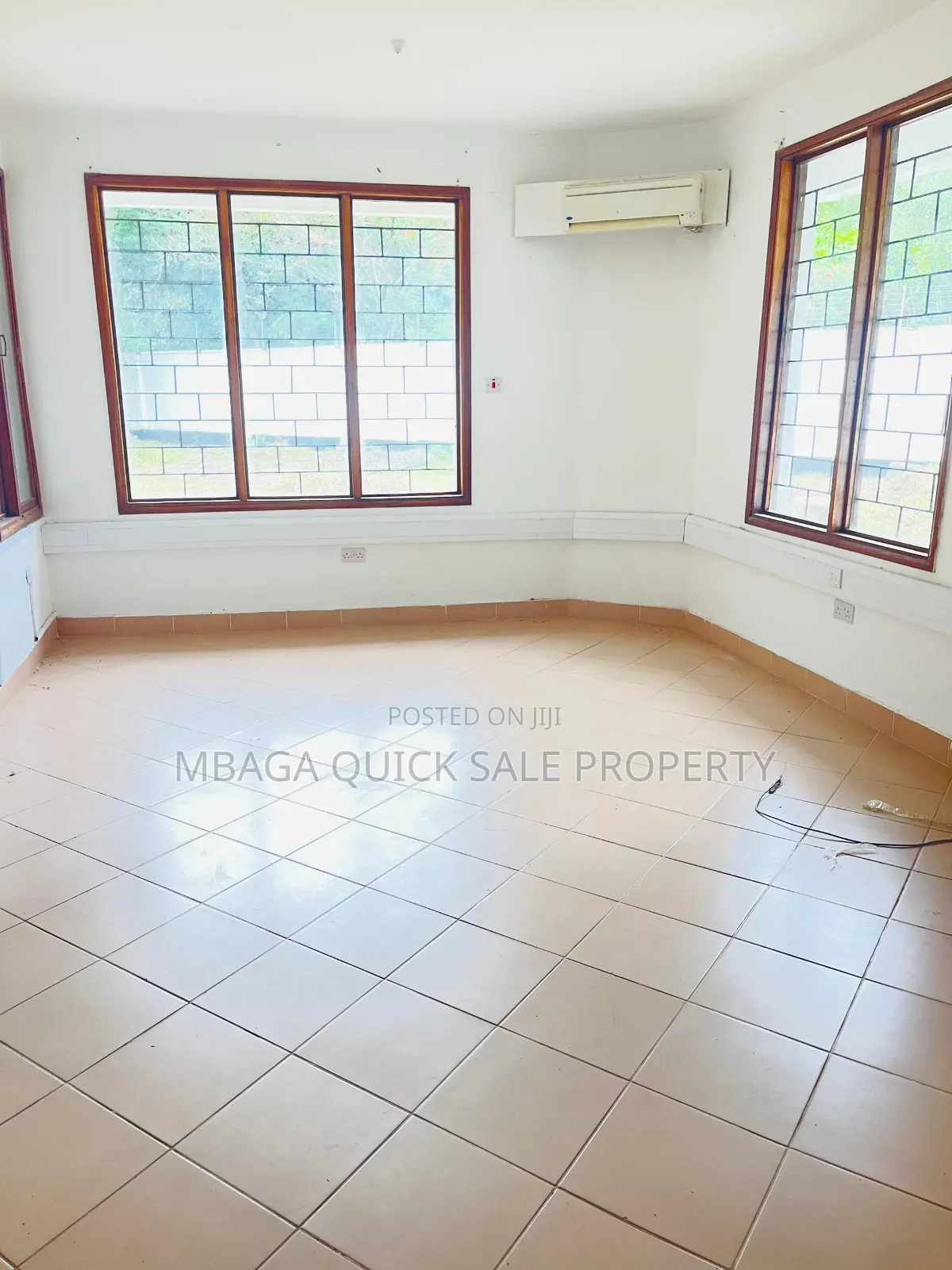 8bdrm Apartment in Masaki for rent