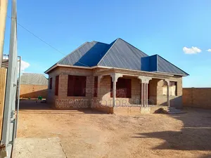 3bdrm House in House, Buigiri for sale