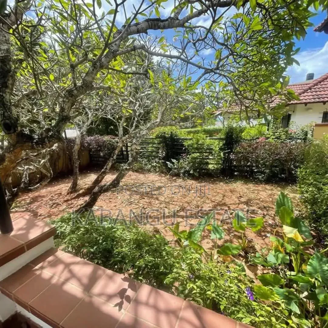 Furnished 4bdrm Villa in Oysterbay for rent