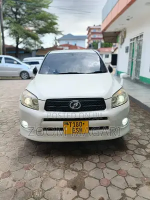 Toyota RAV4 2009 White