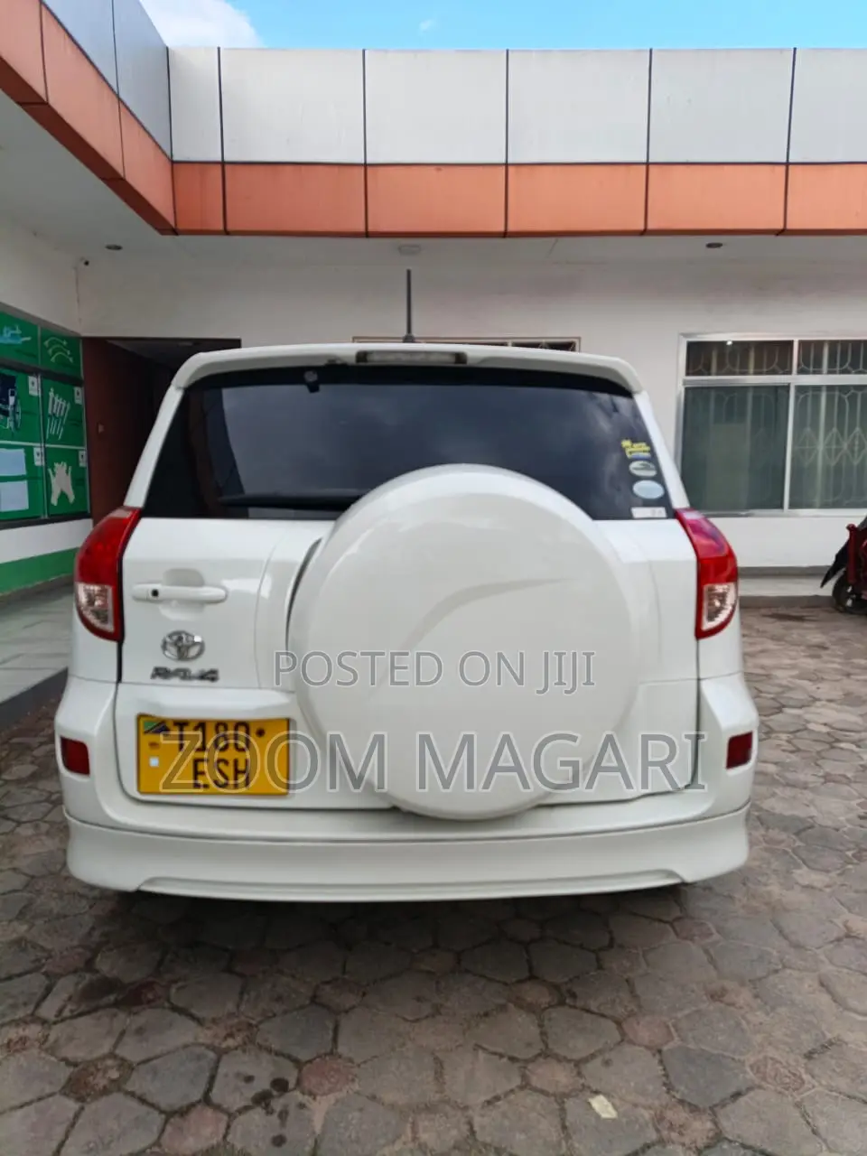 Toyota RAV4 2009 White