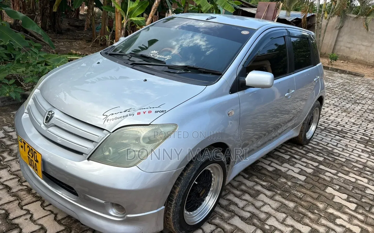 Toyota IST 2005 Silver