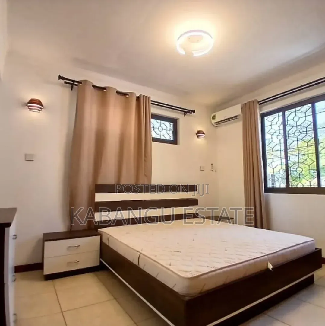 Furnished 4bdrm Villa in Oysterbay for rent