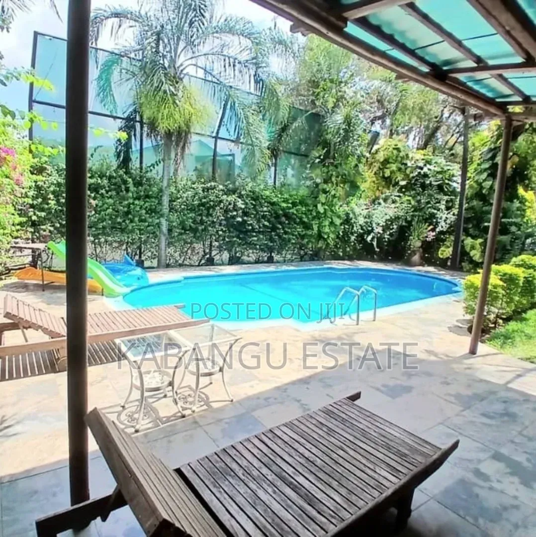 Furnished 4bdrm Villa in Oysterbay for rent