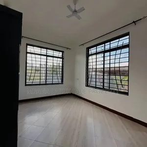 5bdrm Apartment in Tabata Majumba Sita for rent