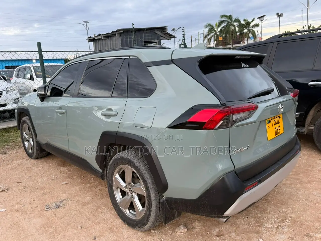 Toyota RAV4 Hybrid 2018 Green