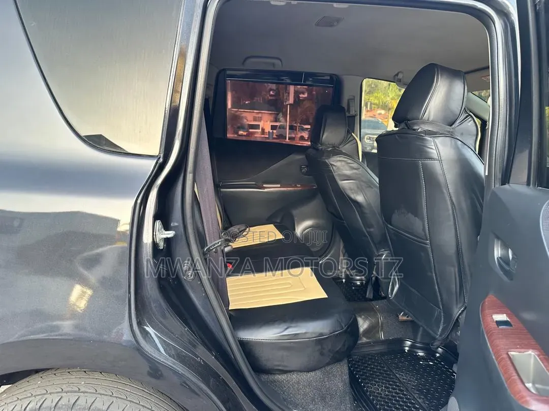 Toyota Ractis 2008 Black