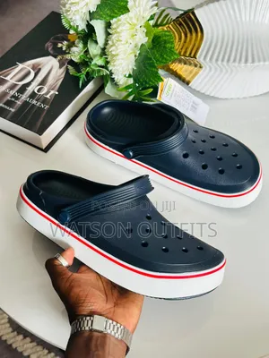 Crocs Sandals Brand New Materials Quality