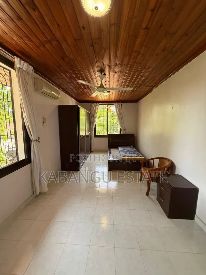 5bdrm House in Msasani for rent