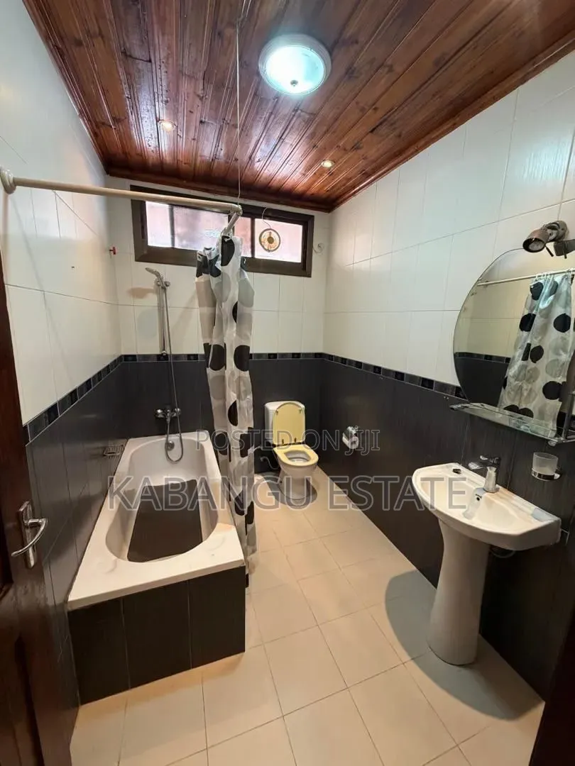 5bdrm House in Msasani for rent