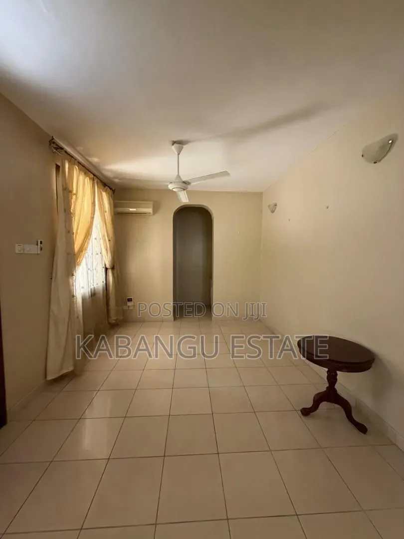 5bdrm House in Msasani for rent