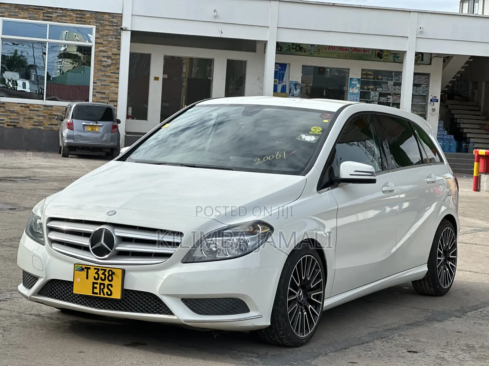 Mercedes-Benz B-Class 2014 White