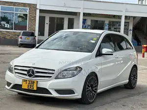 Mercedes-Benz B-Class 2014 White