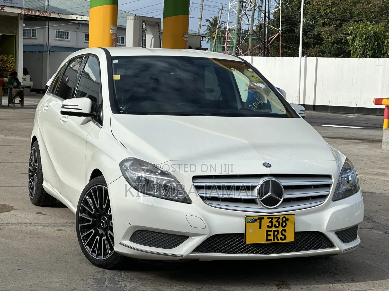 Mercedes-Benz B-Class 2014 White