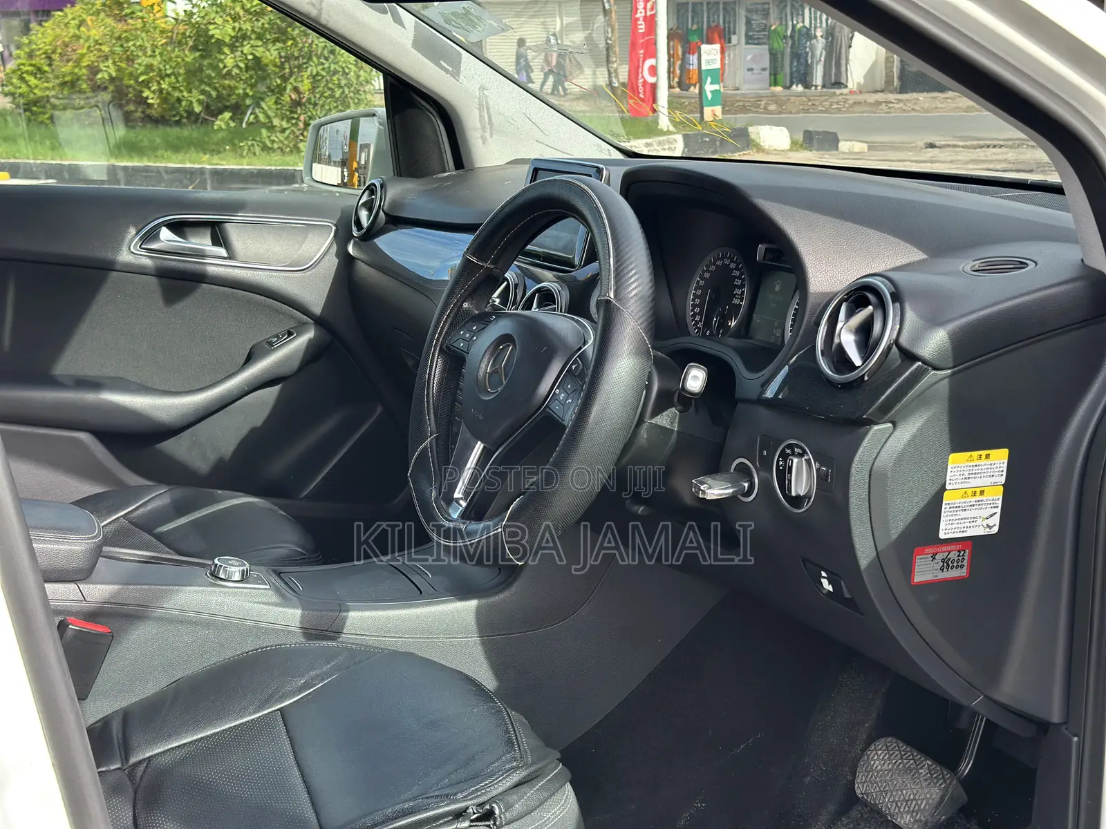 Mercedes-Benz B-Class 2014 White