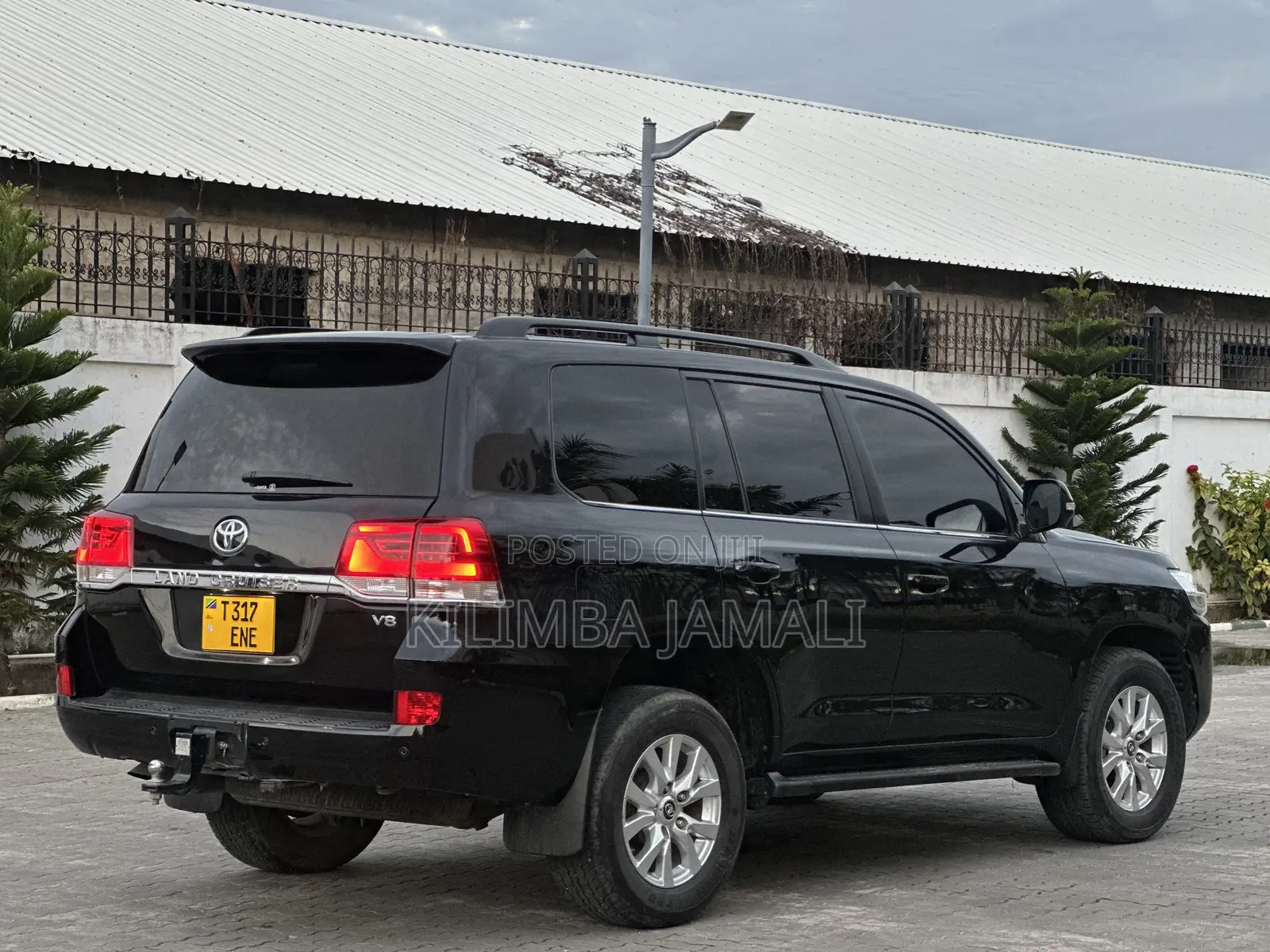 Toyota Land Cruiser 2021 Black