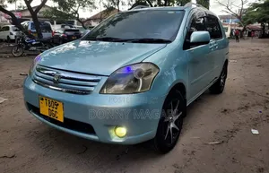 Toyota Raum 2008 Blue
