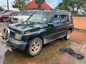 Suzuki Escudo 2005 Black