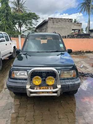 Suzuki Escudo 2005 Black