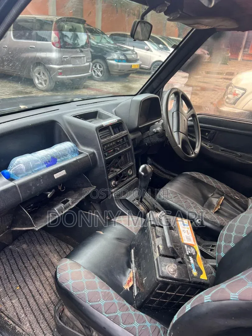 Suzuki Escudo 2005 Black