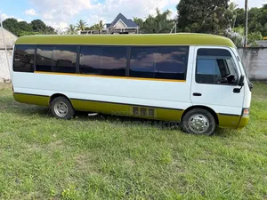 Toyota Coaster 2004