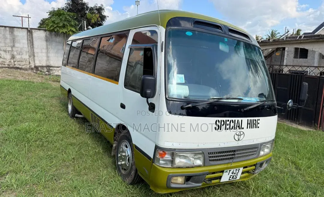 Toyota Coaster 2004