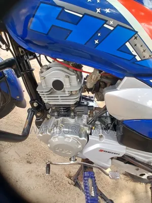 New TVS HLX 125 2025 Blue