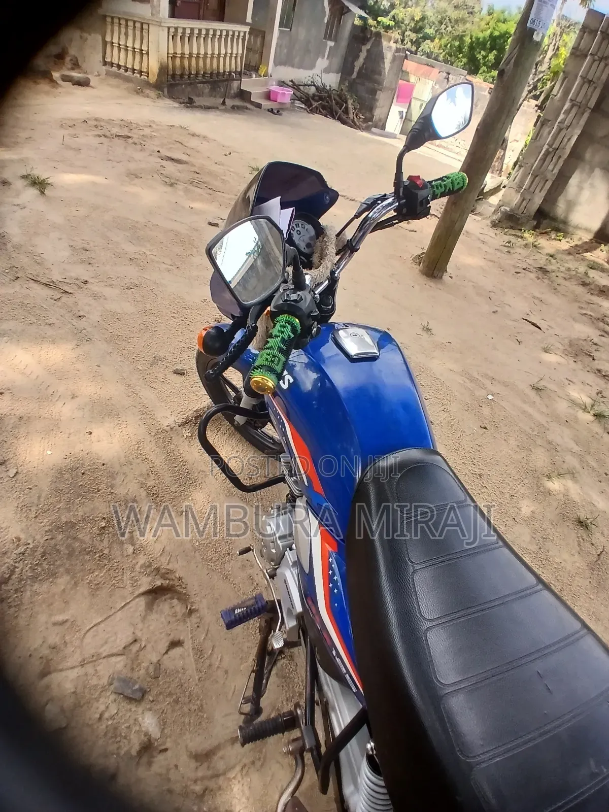 New TVS HLX 125 2025 Blue