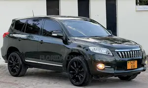 Toyota Vanguard 2010