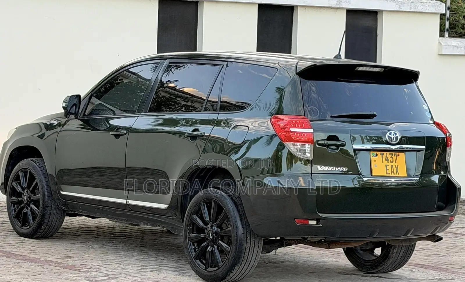 Toyota Vanguard 2010