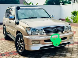 Toyota Land Cruiser 2005 Gold