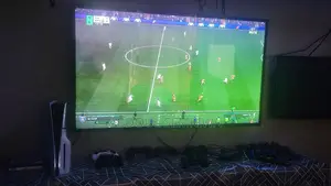 55 Inches Tv (Mewe) - 550,000 TZS