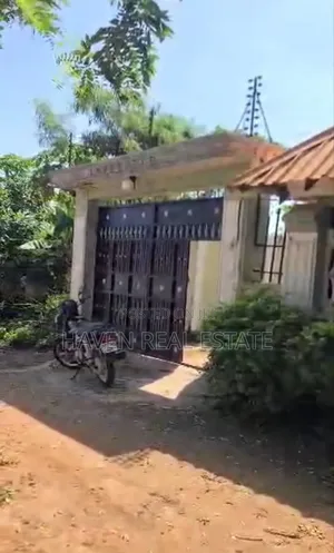 4bdrm House in Mjini for rent