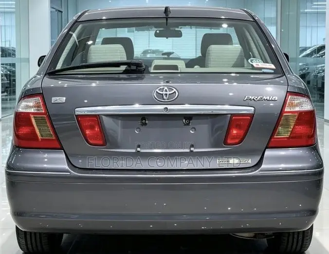 Toyota Premio 2004