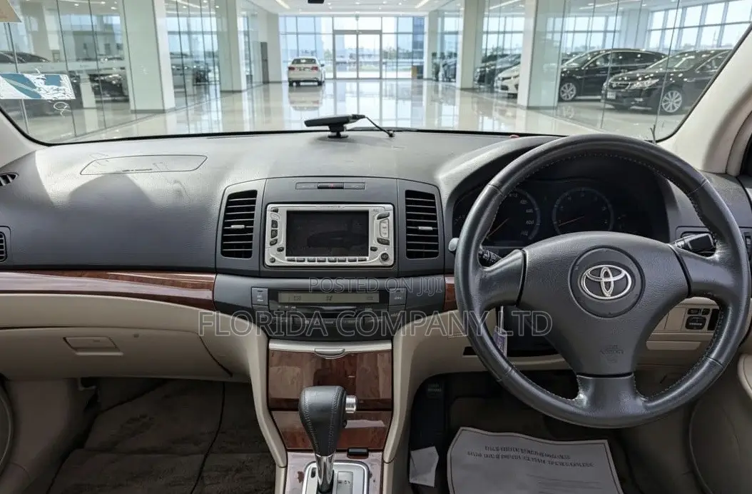 Toyota Premio 2004