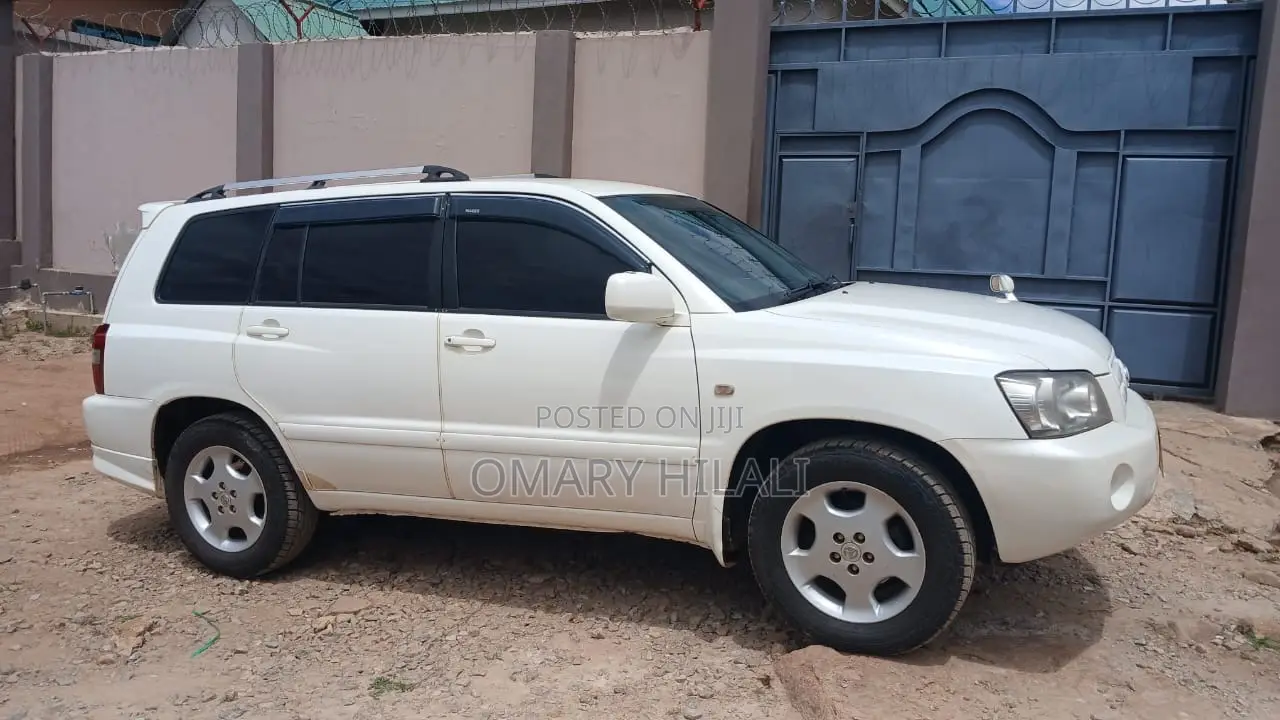 Toyota Kluger 2005 White