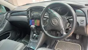 Toyota Kluger 2005 White