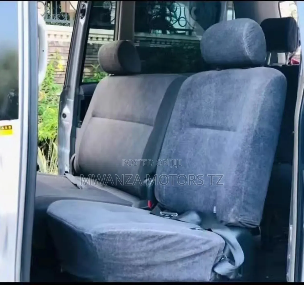 Toyota Noah 2006 Silver