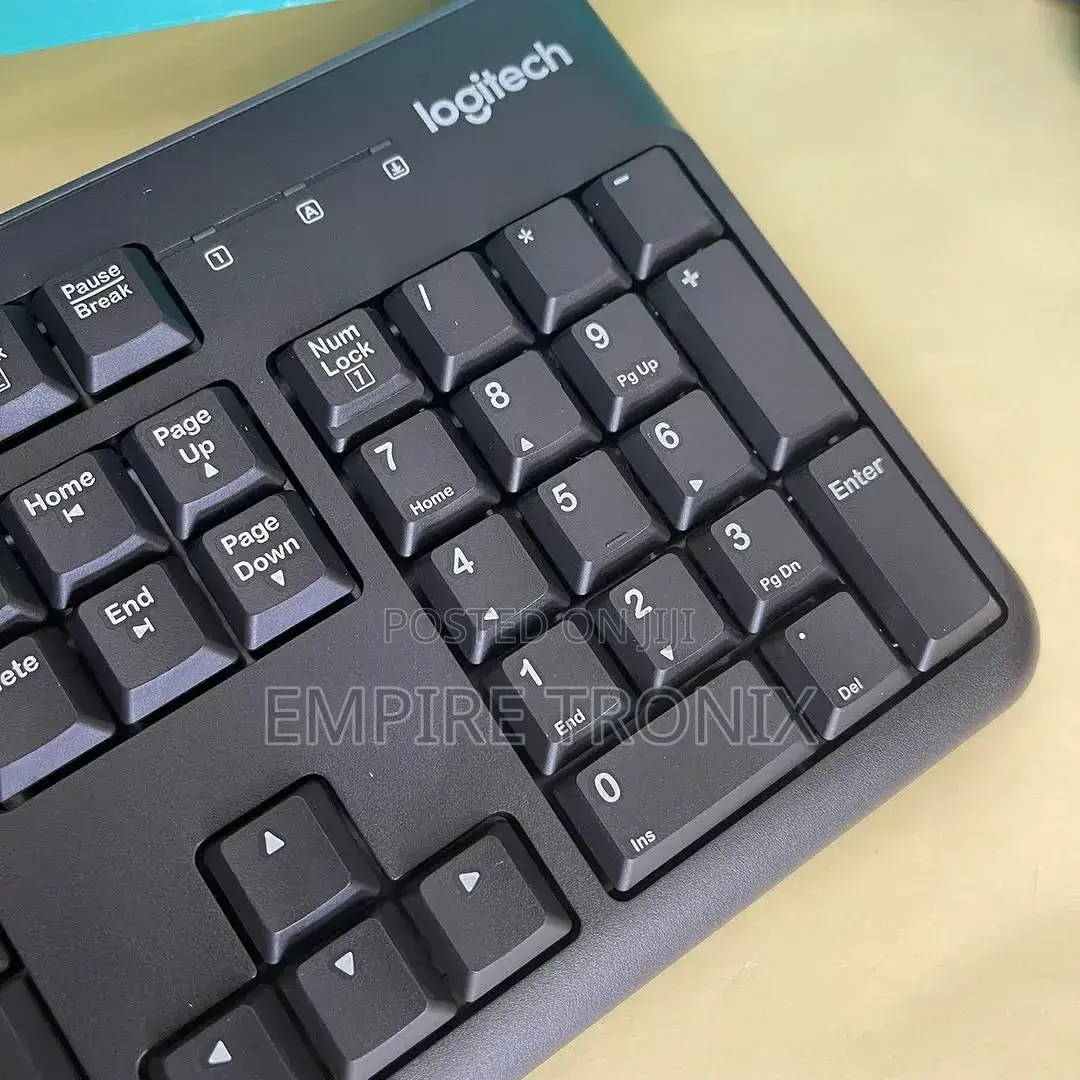 Logitech Mk120 Corded Keyboard and Mouse Combo.