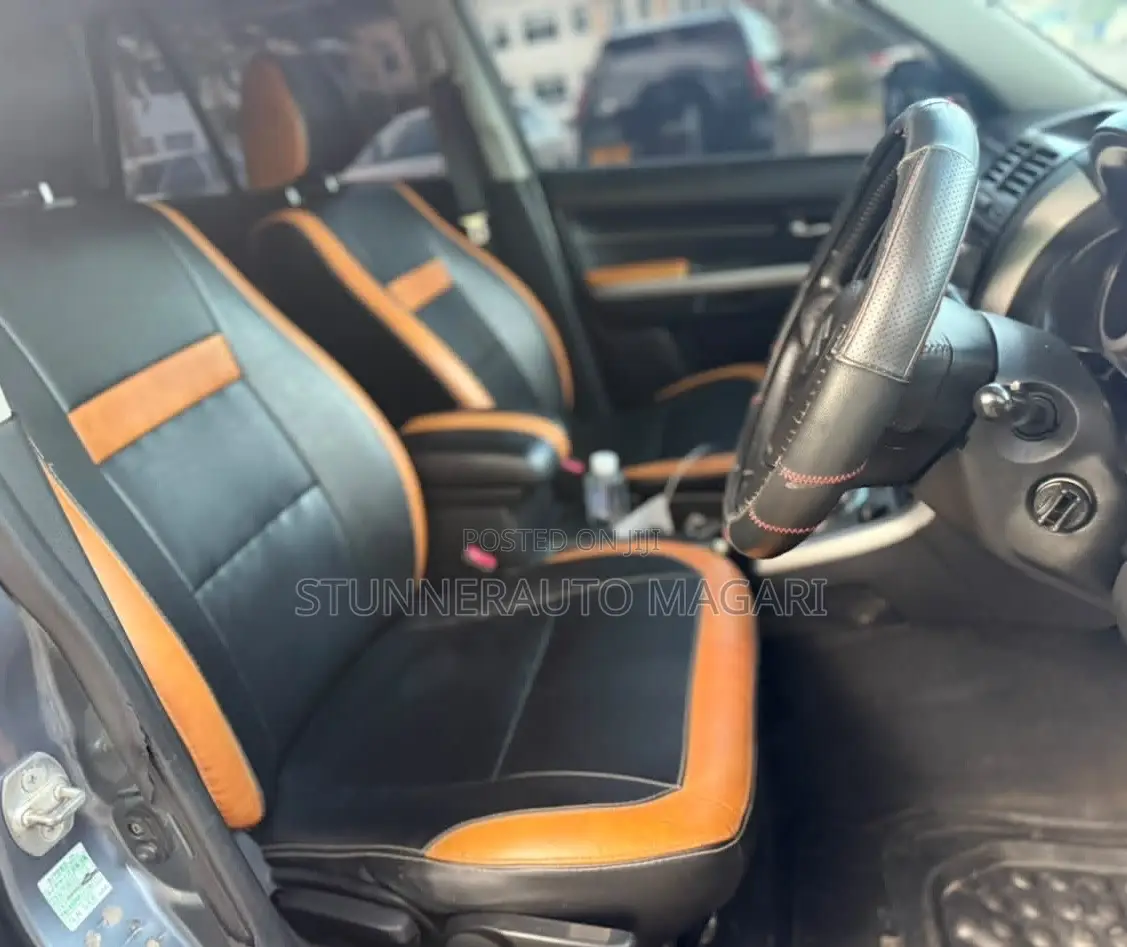 Suzuki Escudo 2005 Gray
