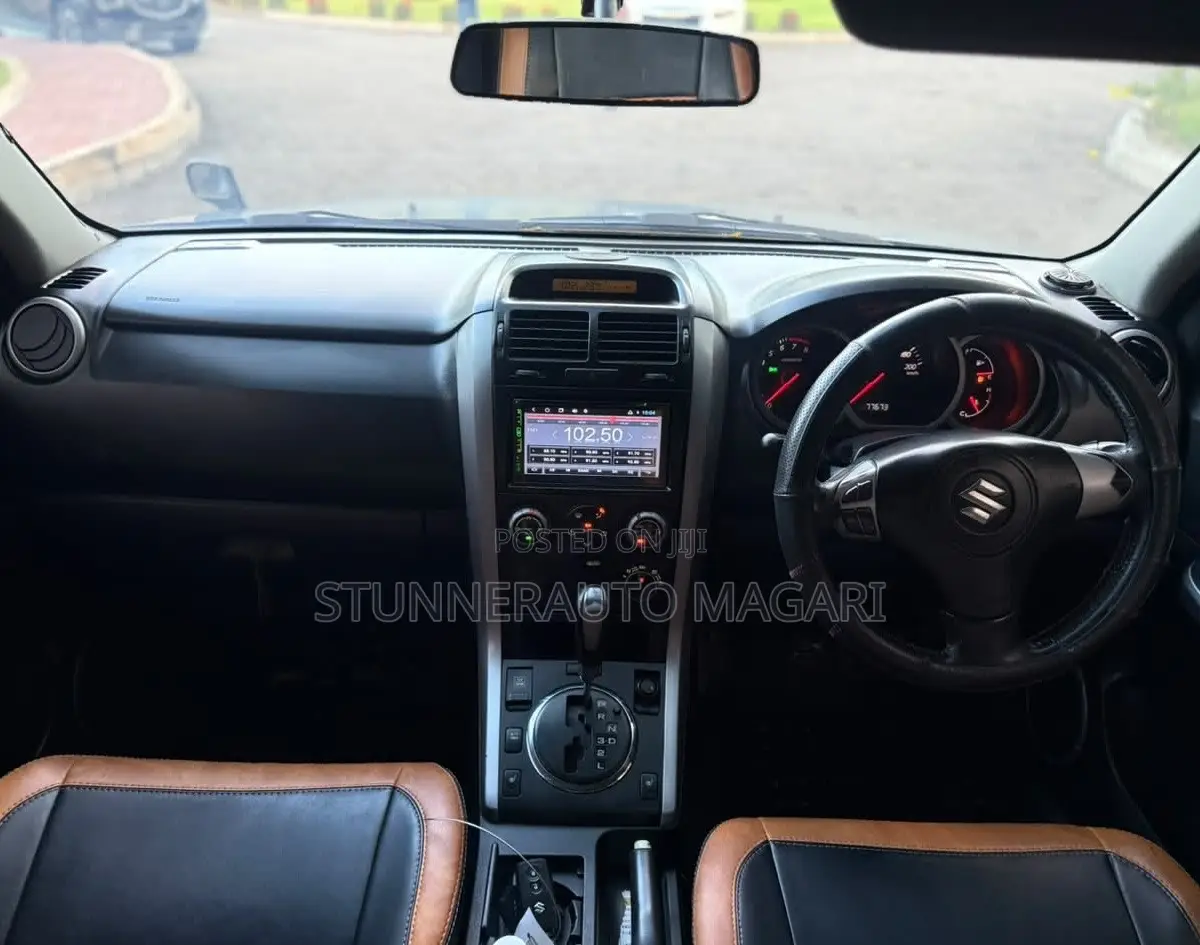 Suzuki Escudo 2005 Gray