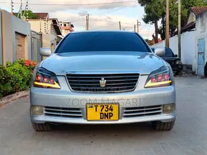 Toyota Crown 2009 Silver